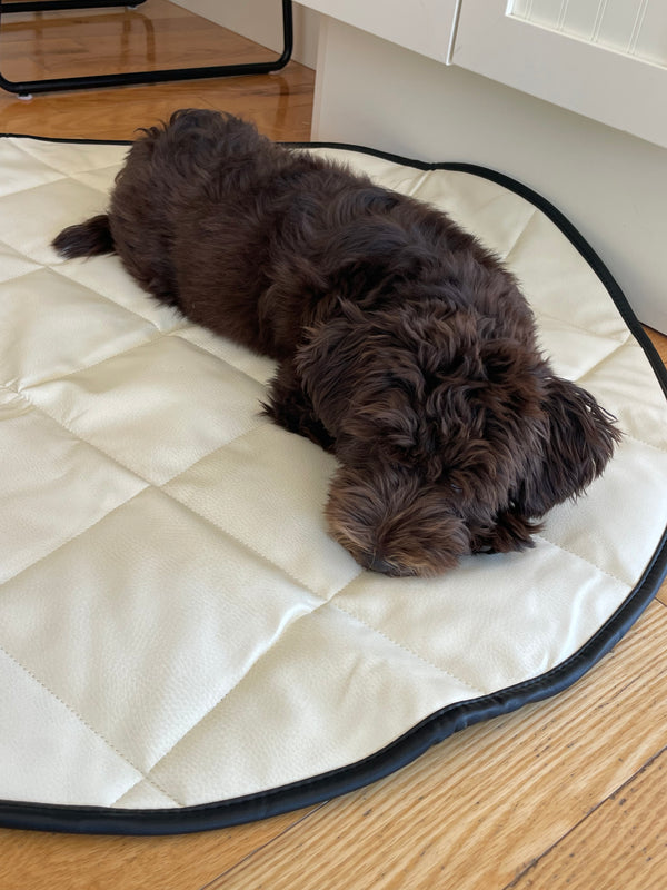 Dog Travel Bed | 35'' |  Black +Cream