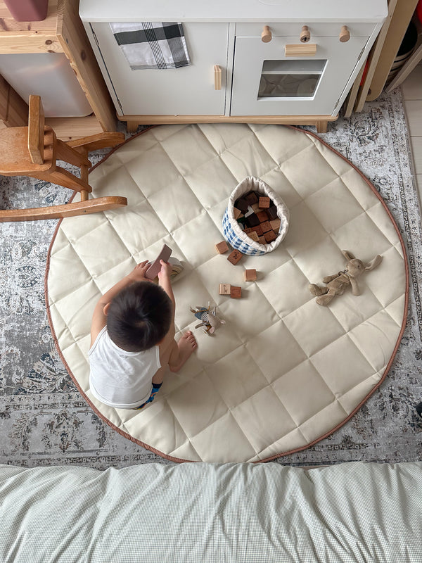 QUILTED VEGAN LEATHER | 47" | PUMPKIN + CREAM