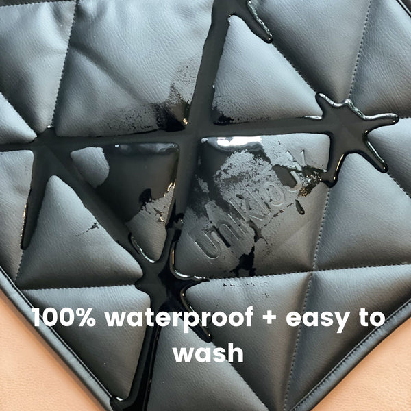 QUILTED MAT | 16"x30" | BLACK