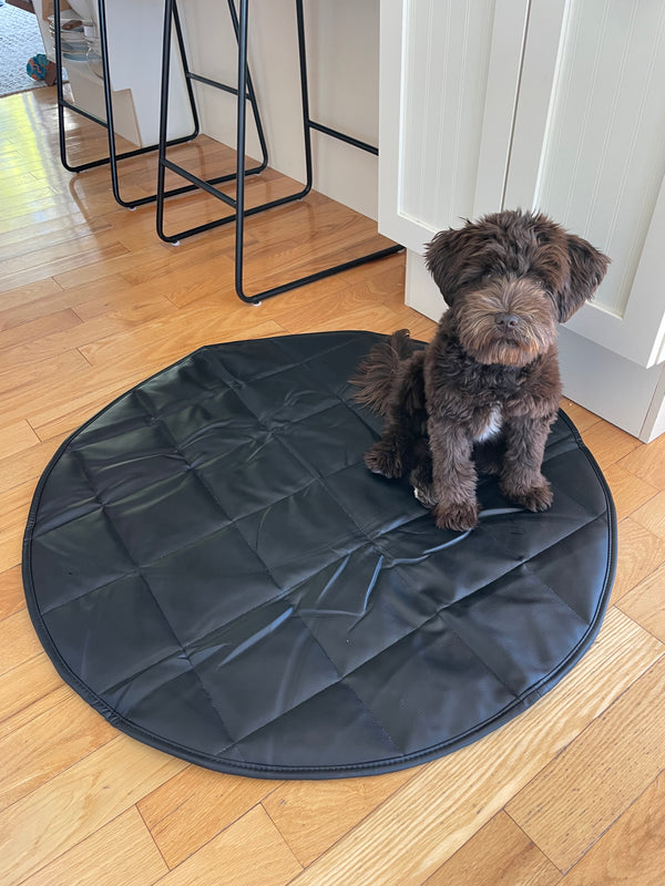Dog Travel Bed | 35'' |  Black +Cream