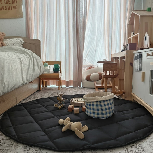 QUILTED FLOOR MAT | 47" | BLACK + CREAM