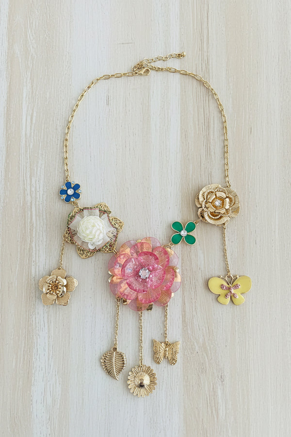Romantic flowers statment Necklace