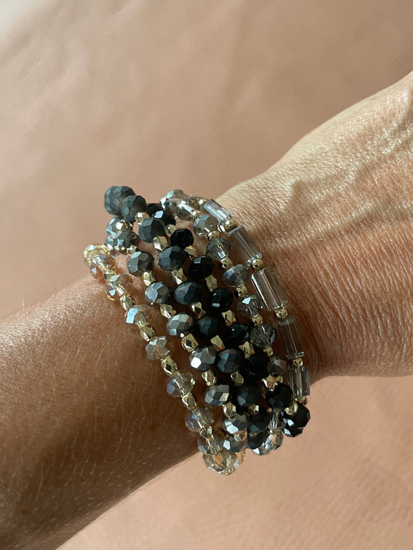 Black + Gray | Glass beads | Stretch Bracelet