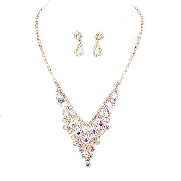 Radiant Teardrop Gold Jewelry Set
