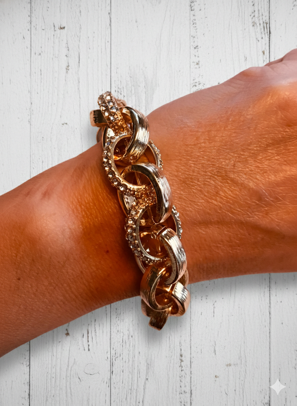 Chunky Oval Link Gold Chain Bracelet