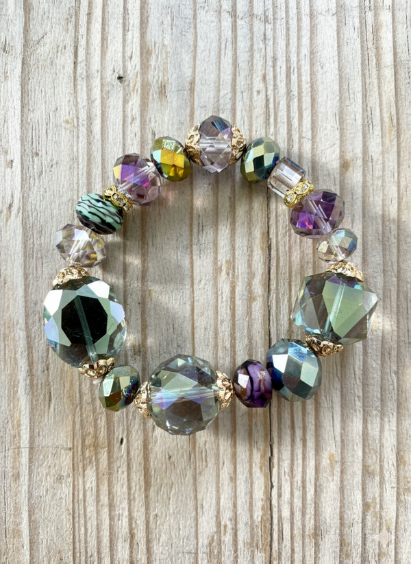Chunky Iridescent Glass Beads Bracelet