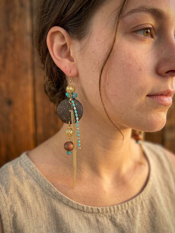 Boucles d'oreilles pendantes bleue + dorées