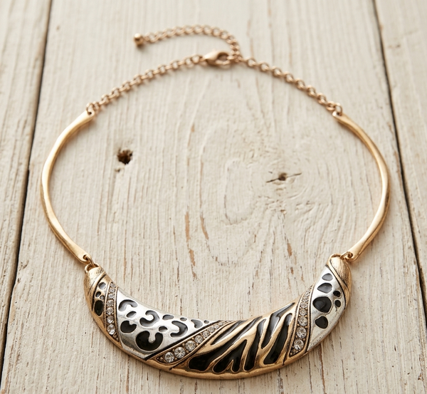 Chic Animal Design Statement Choker Necklace