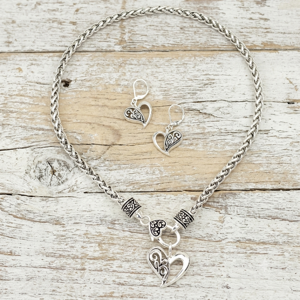 imeless Heart Charm Wheat Chain Necklace earrings set