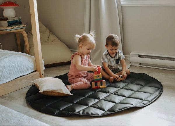QUILTED FLOOR MAT | 35" | BLACK + CREAM
