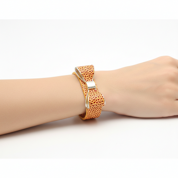 Leather gold bow bracelet