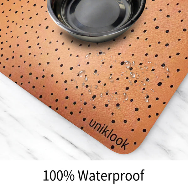 Wild pet food mat